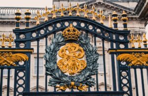 close up of Buckingham palace gates
